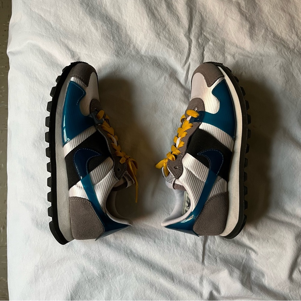 Nike V- Love O.X. - Picture 5 of 7